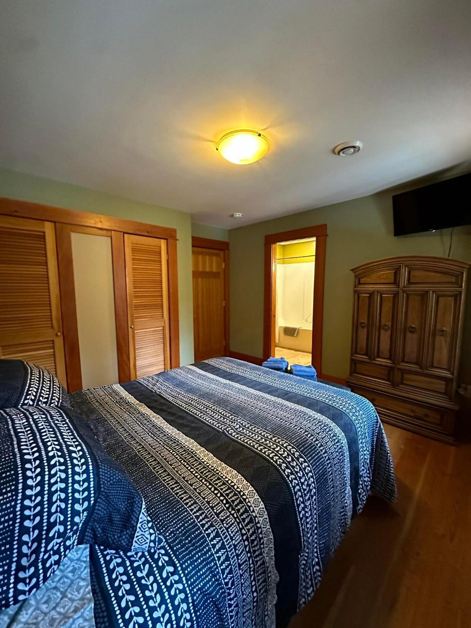 Paradise Acres Ranch Nanoose Bay Екстериор снимка